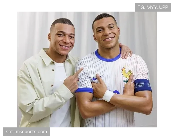 姆巴佩与罗纳尔迪尼奥：技术创造力与速度效率的世代天赋对比分析