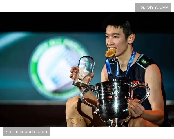 蔡赟退役后还在坚持每天五点起床练体能？这自律看得我连夜删了宵夜订单